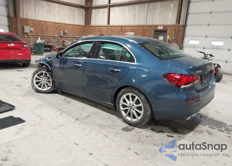 2020 Mercedes-Benz A 220 4Matic z USA, uszkodzony, nr VIN W1K3G4FB1LW045836